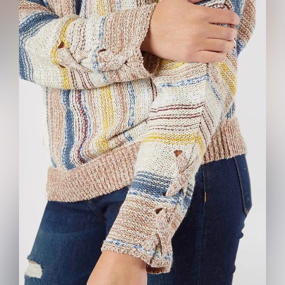 Buckle Jolt Vertical Striped Sweater. Size Small. - Picture 3 of 7